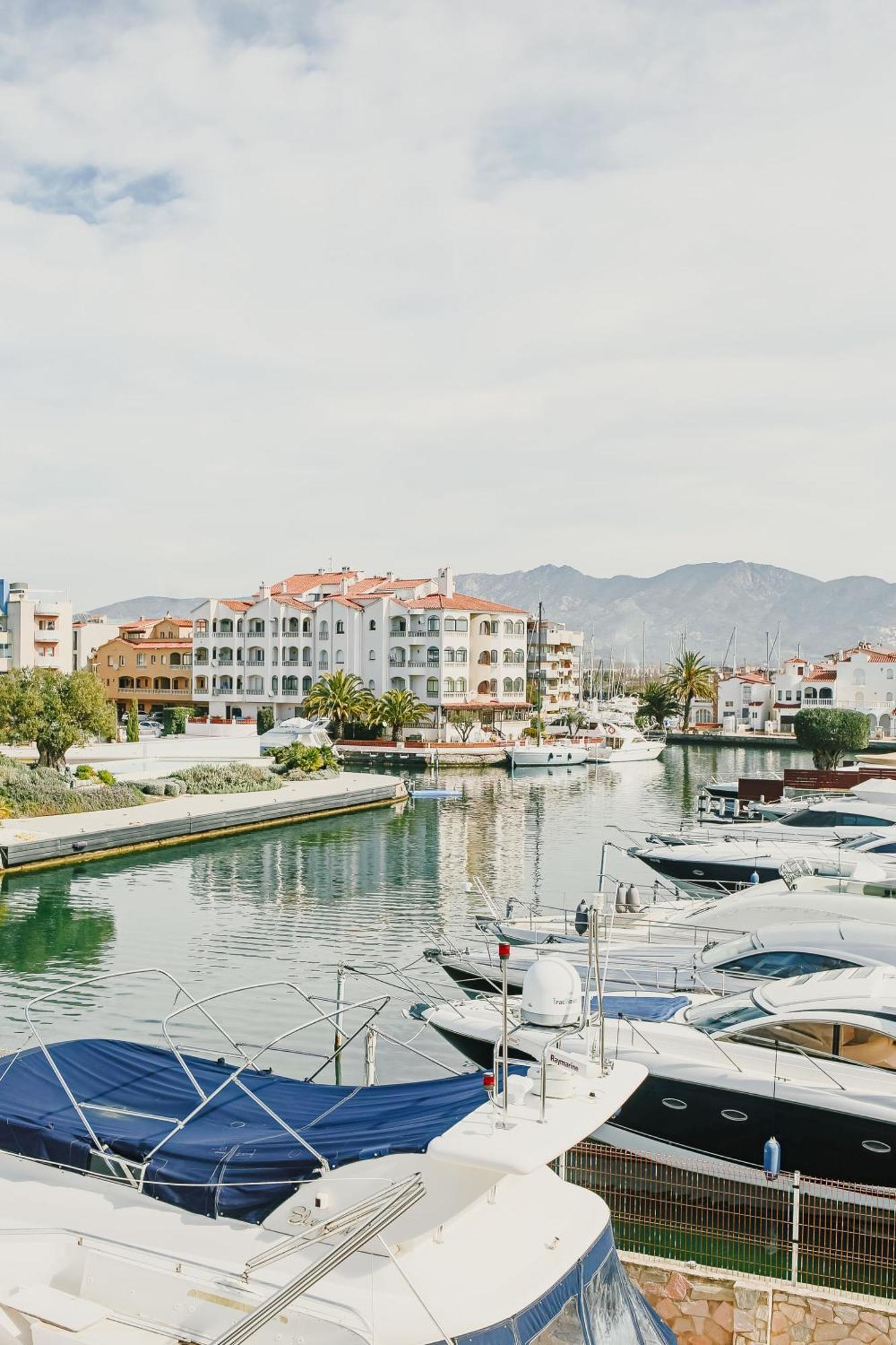 Villa Cargols De Mar Empuriabrava Exterior foto